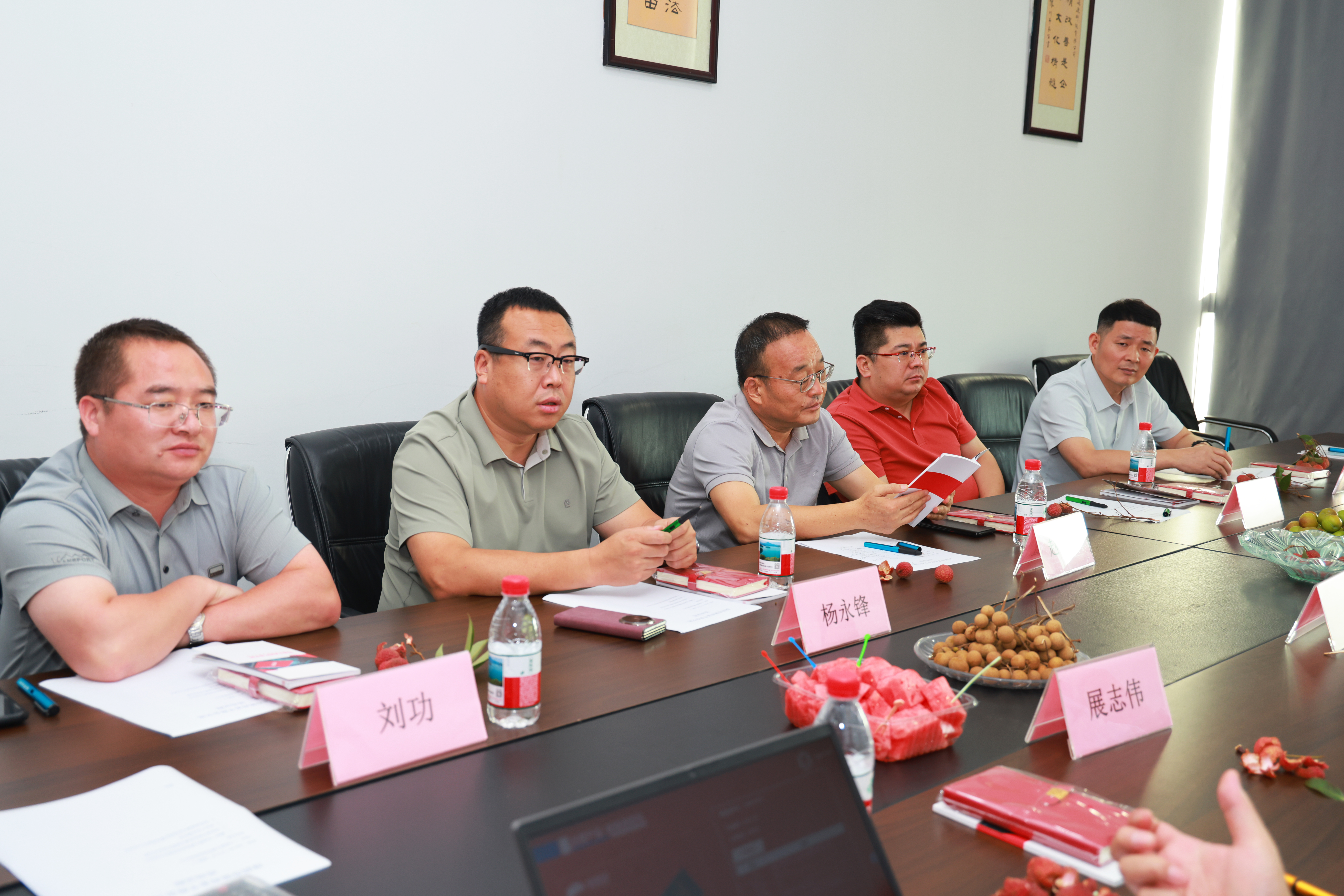 【熱血匯聚】深圳富平商會(huì)蒞臨高能計(jì)算機(jī)參觀交流(圖4)